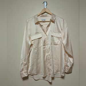 Equipment Silk-Look Cream Button Down Blouse – Size Large